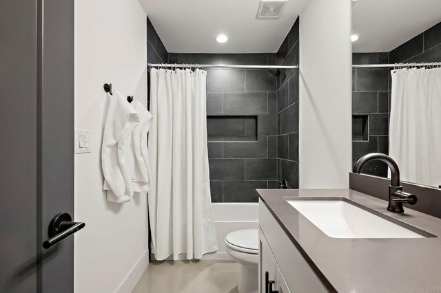 3700 Clawson RD 501, Austin, TX 78704