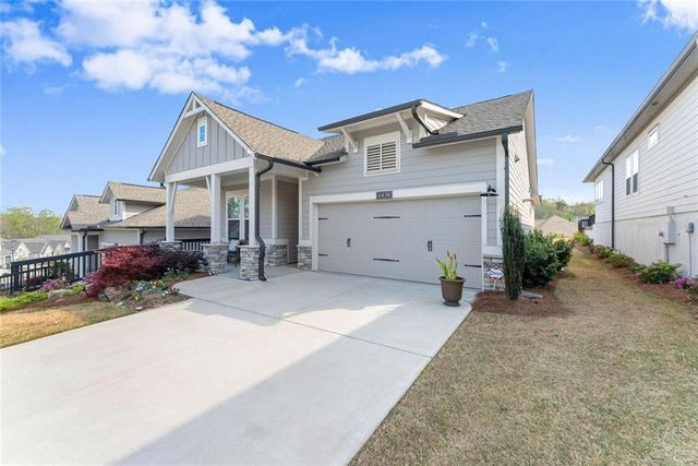 6838 Welcome Road, Flowery Branch, GA 30542