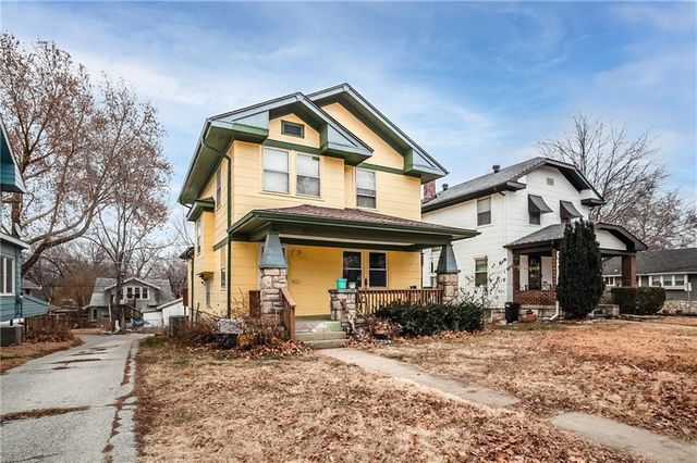 403 N Lawn Avenue