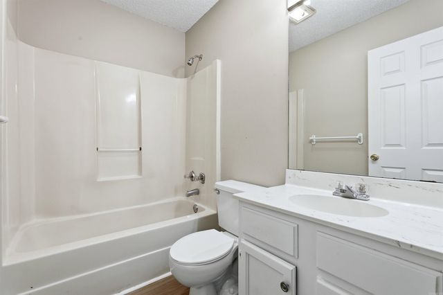 14 Newcomb Court, Little Rock, AR 72210