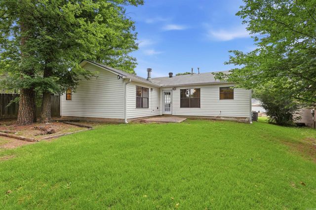 14 Newcomb Court, Little Rock, AR 72210