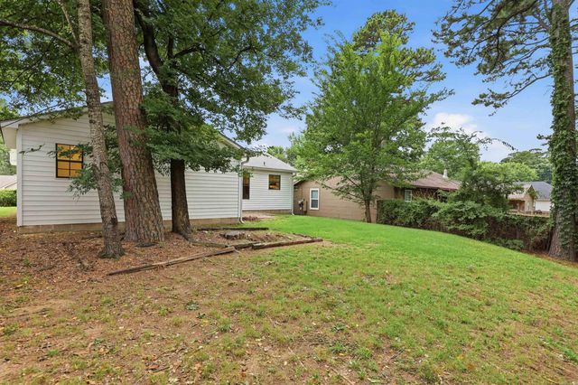 14 Newcomb Court, Little Rock, AR 72210
