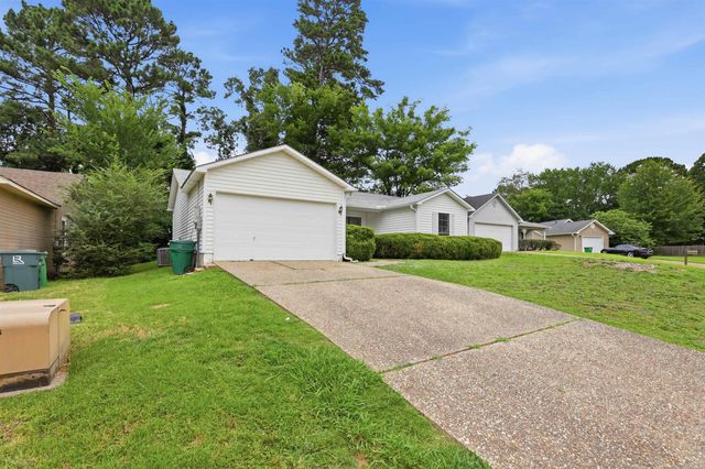 14 Newcomb Court, Little Rock, AR 72210