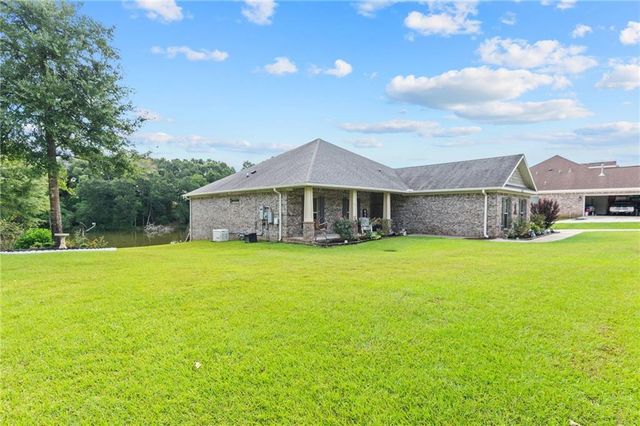 5363 Windy Oaks Court, Mobile, AL 36541