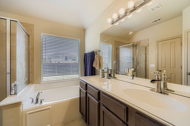 6952 Alcala, Grand Prairie, TX 75054