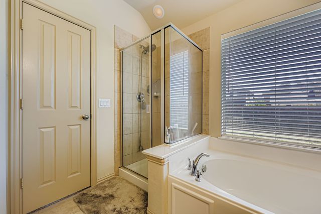 6952 Alcala, Grand Prairie, TX 75054