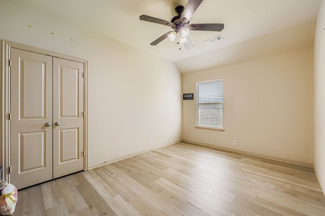 6952 Alcala, Grand Prairie, TX 75054