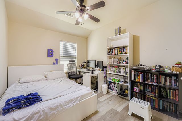 6952 Alcala, Grand Prairie, TX 75054