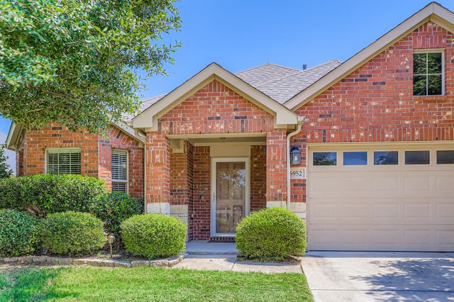 6952 Alcala, Grand Prairie, TX 75054