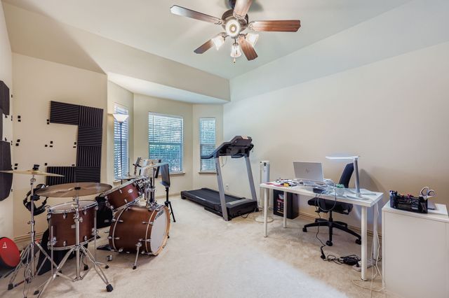 6952 Alcala, Grand Prairie, TX 75054