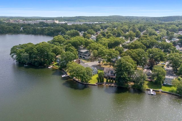 35 Miller Ave, Framingham, MA 01702