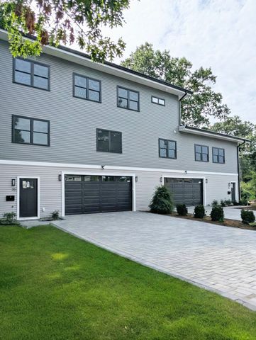 35 Miller Ave, Framingham, MA 01702