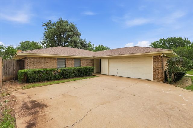 7208 Misty Meadow Drive S, Fort Worth, TX 76133