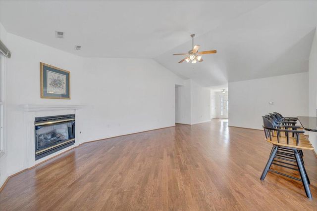 204 Montgomery Farms AVE, Moneta, VA 24121