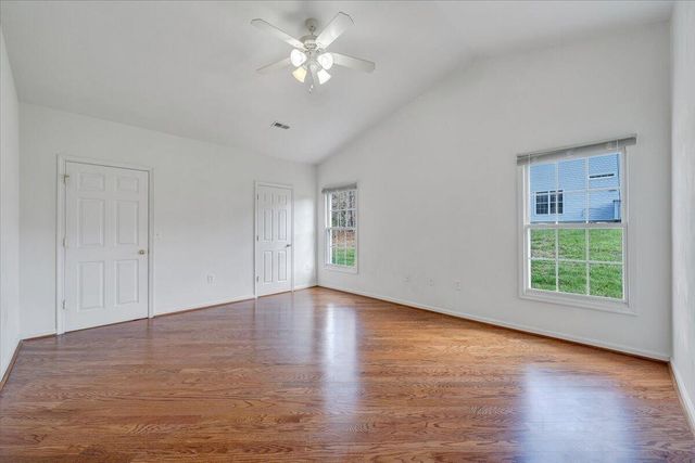 204 Montgomery Farms AVE, Moneta, VA 24121