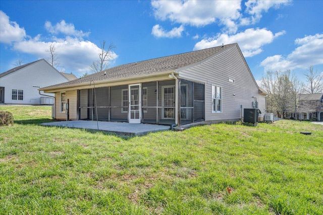 204 Montgomery Farms AVE, Moneta, VA 24121