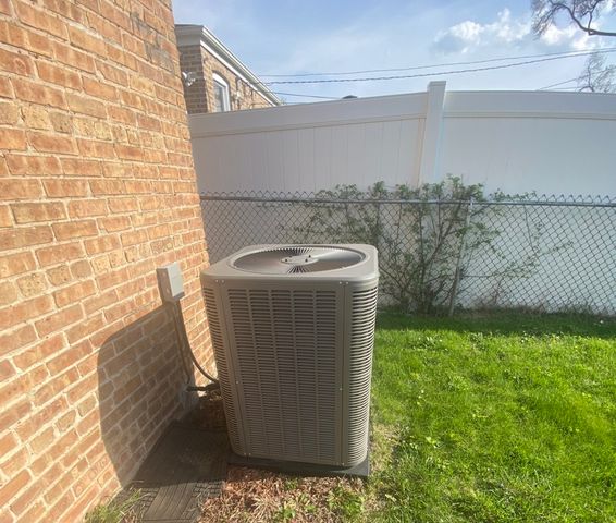 14408 S Hoxie Avenue, Burnham, IL 60633