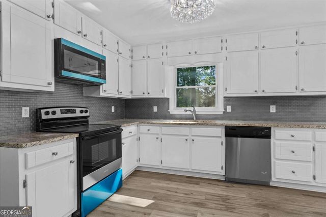 4089 Hickory Nut Drive, Douglasville, GA 30135