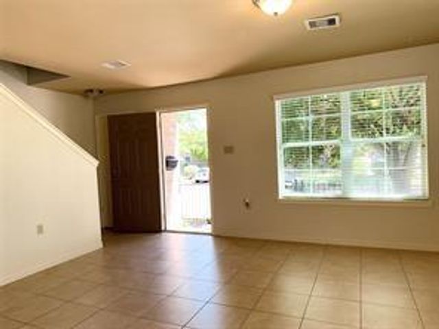 10060 Emnora Lane, Houston, TX 77080