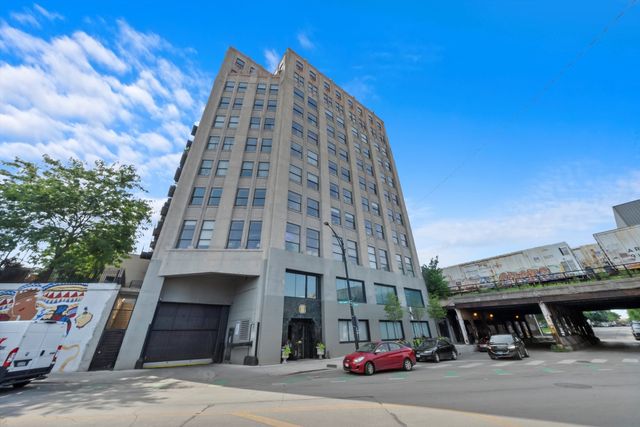 1550 S Blue Island Avenue 404, Chicago, IL 60608