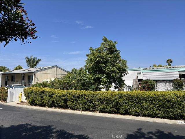 8200 Bolsa 37, Midway City, CA 92655