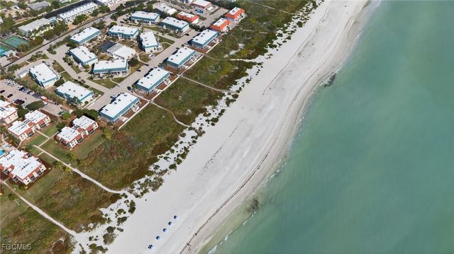 827 E Gulf DR L2, Sanibel, FL 33957