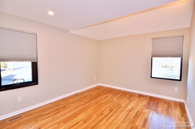2349 Washtenaw Road, Ypsilanti Charter Township, MI 48197