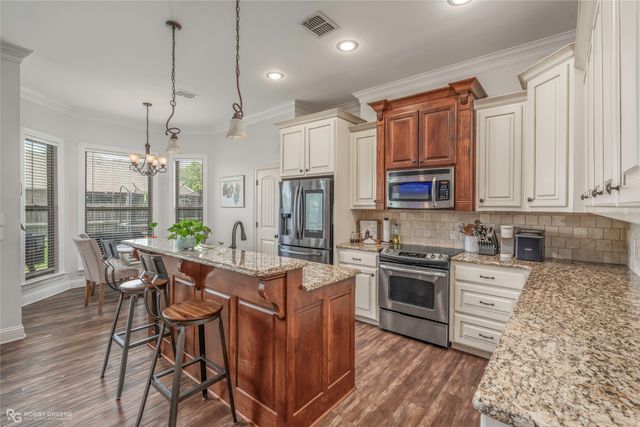 711 Reeds Reef, Bossier City, LA 71112