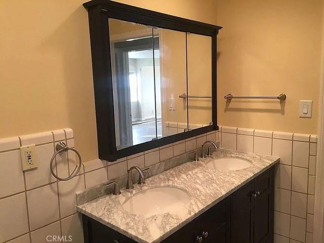 124 N Naomi, Burbank, CA 91505