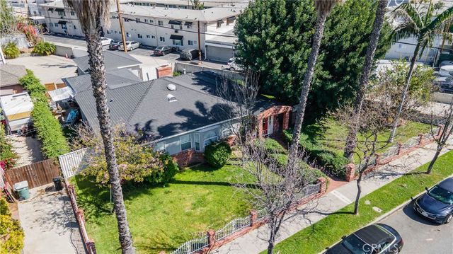 124 N Naomi, Burbank, CA 91505