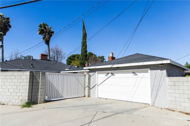 124 N Naomi, Burbank, CA 91505