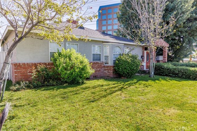 124 N Naomi, Burbank, CA 91505