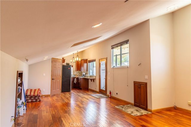 124 N Naomi, Burbank, CA 91505