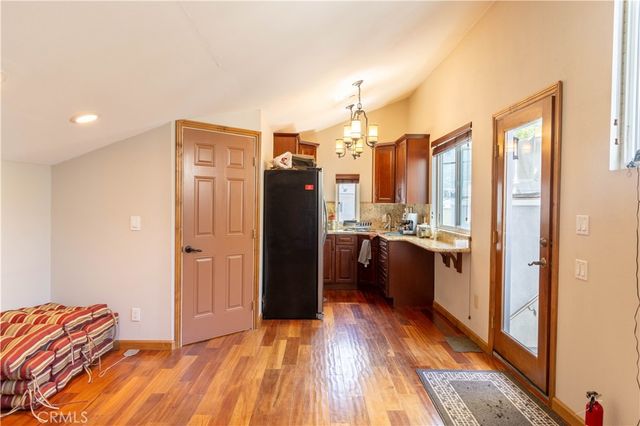 124 N Naomi, Burbank, CA 91505