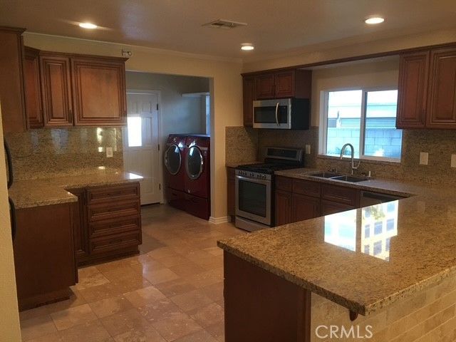 124 N Naomi, Burbank, CA 91505