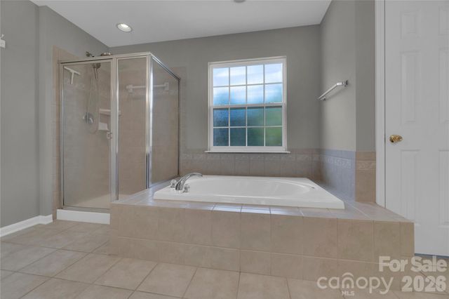 1007 Butterburr Drive, Matthews, NC 28104