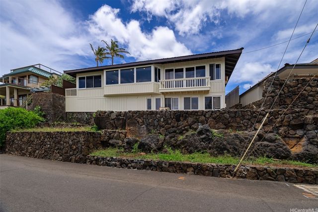 4145 Akulikuli Terrace, Honolulu, HI 96816