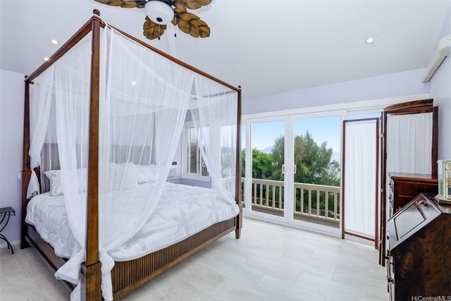 4145 Akulikuli Terrace, Honolulu, HI 96816