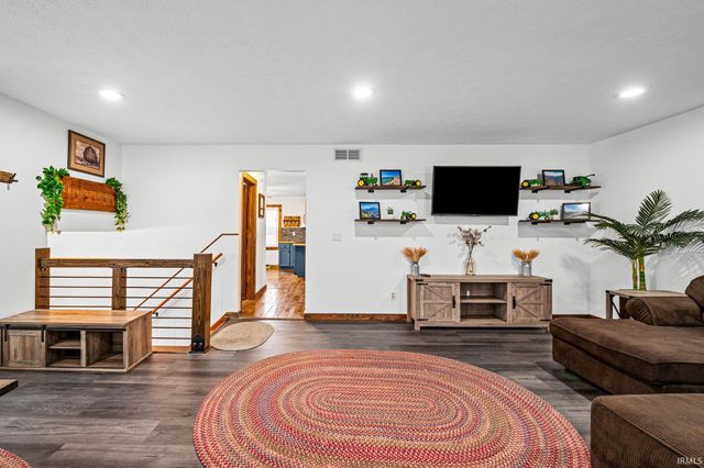 705 S Wood Street, Brookston, IN 47923