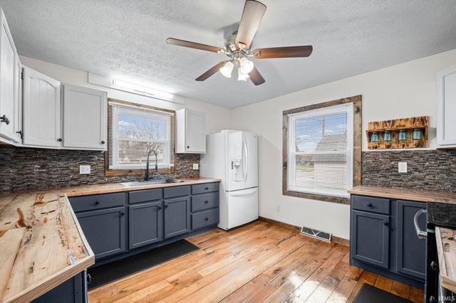 705 S Wood Street, Brookston, IN 47923