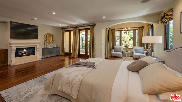 265 N Kenter Avenue, Los Angeles, CA 90049