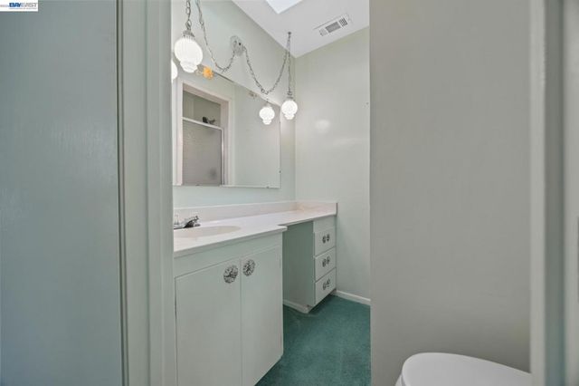 20048 Sapphire St, Castro Valley, CA 94546