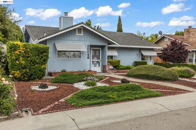 20048 Sapphire St, Castro Valley, CA 94546