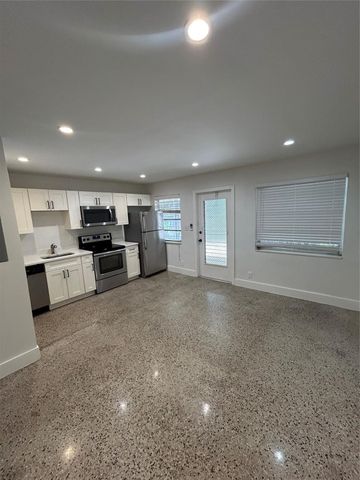 820 N Victoria Park Road 4, Fort Lauderdale, FL 33304