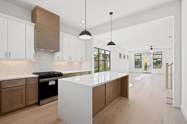 2519 Radcliffe Street, Houston, TX 77007