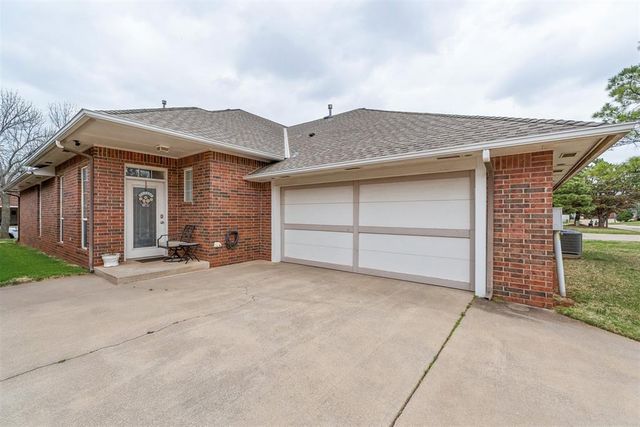 15508 Swallowtail Road, Edmond, OK 73013
