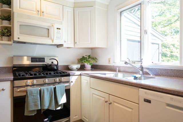 138 Quivet Dr., Dennis, MA 02641