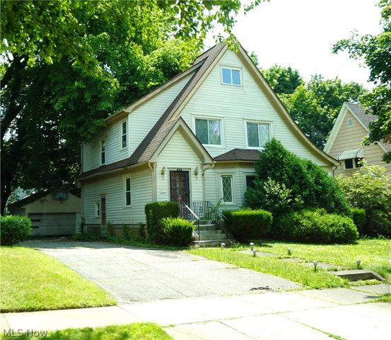 531 Sunset View Drive, Akron, OH 44720