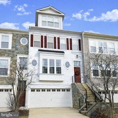 2118 CAPSTONE CIR, Herndon, VA 20170