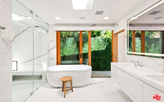 23018 Pacific Coast Highway, Malibu, CA 90265